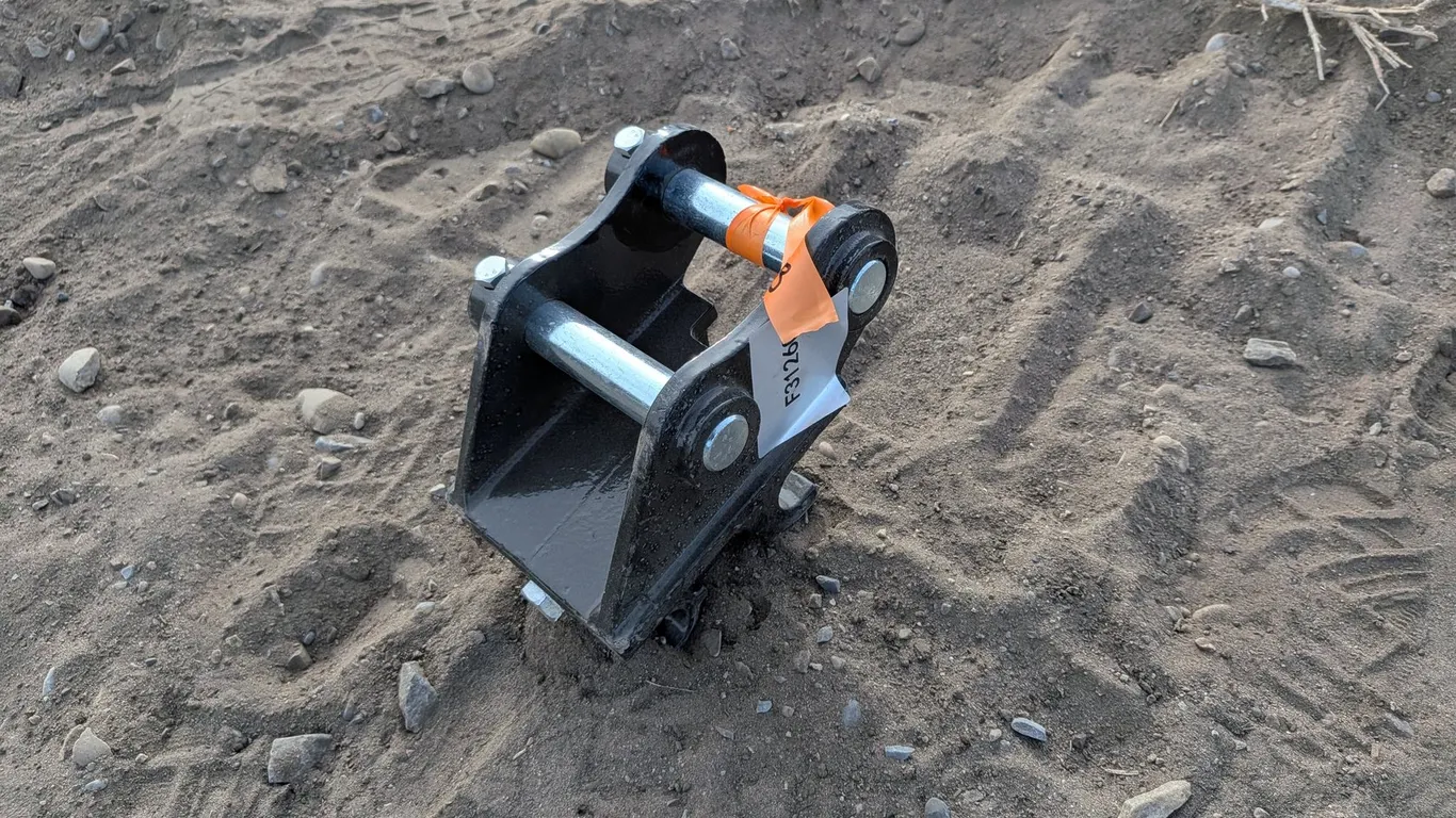 Unused 2026 Mini Excavator Coupler