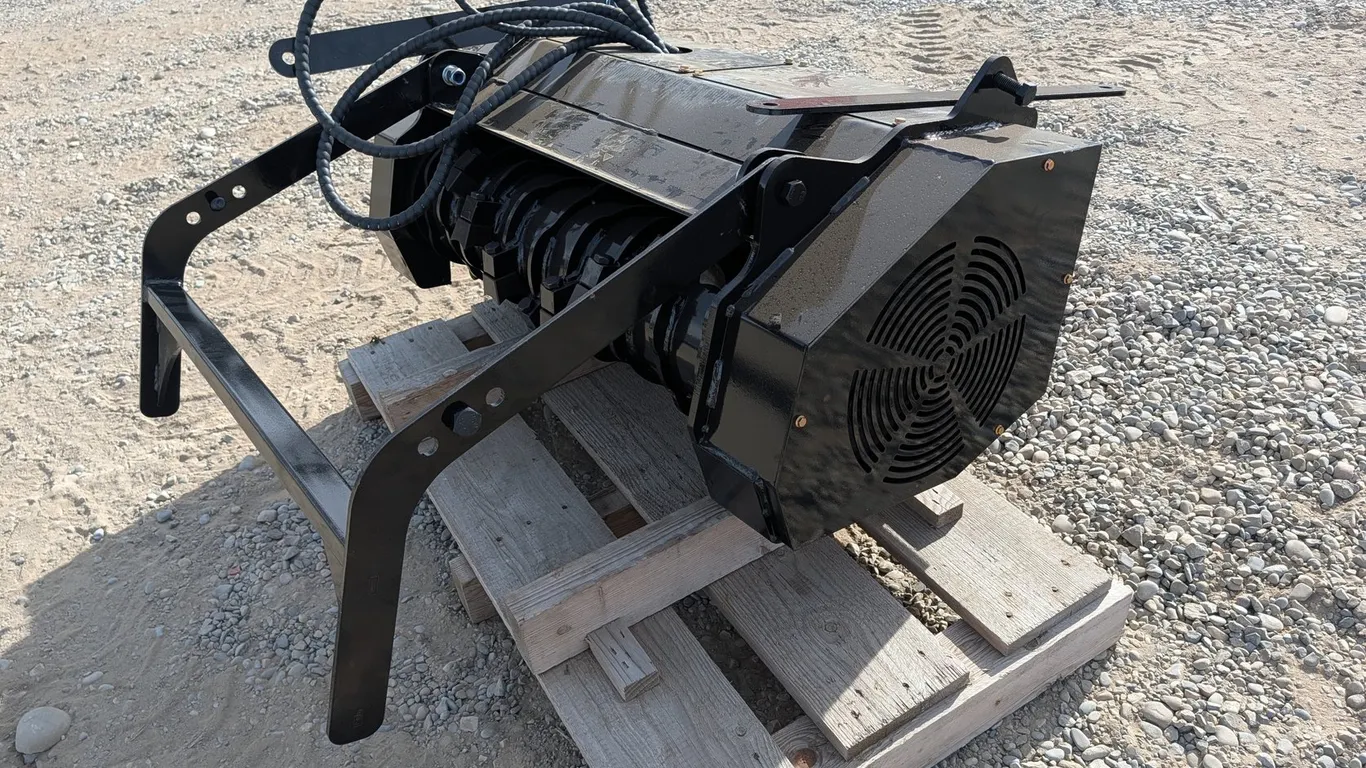 Unused GIYI Mini Skid Steer Mulcher