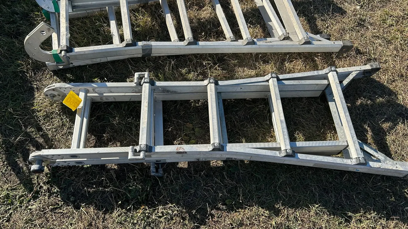 Aluminum Extension Ladders