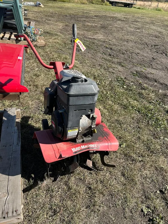 Yard Machines MTD Front Tine Rototiller 22", 5 HP Eng.