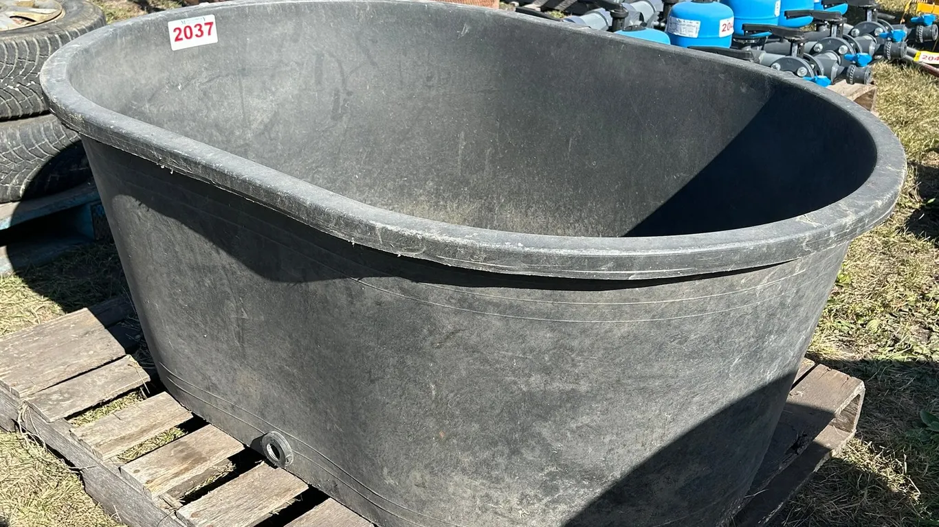 Tuff Stuff Poly Stock Trough 110 Gal.