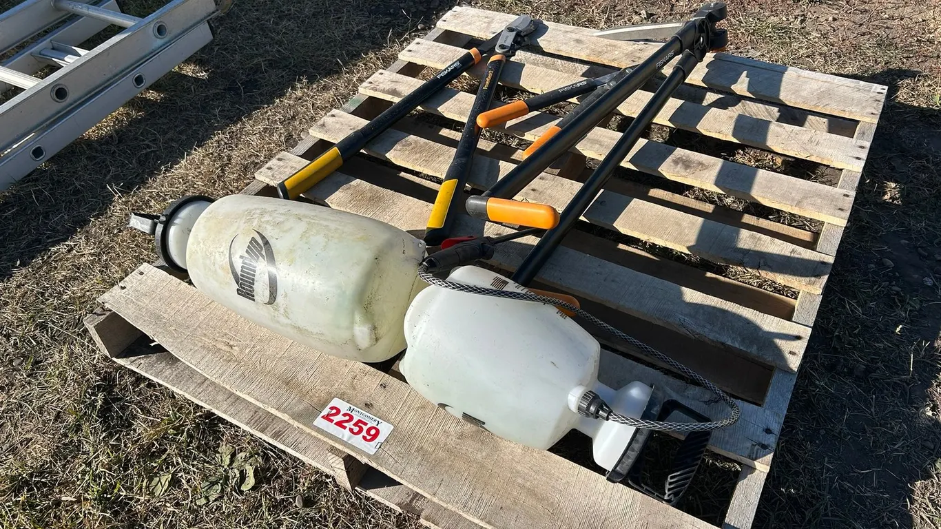 Fiskars Loppers & Roundup Sprayers