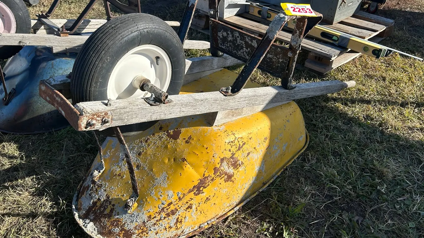 Wheelbarrow Single Wheel