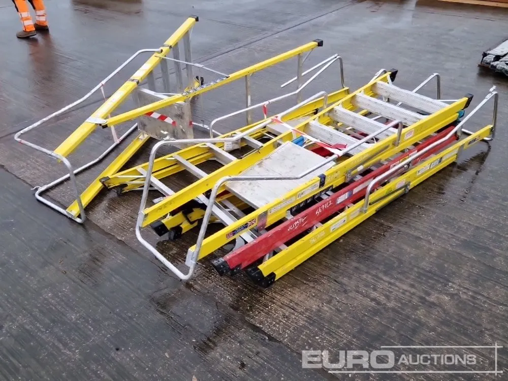 Step Ladder (5 of)