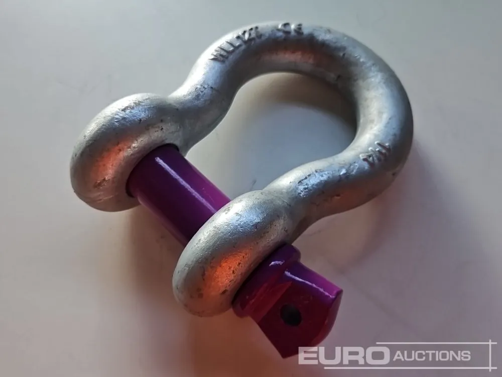 Unused 1-1/4" Bow Shackle (6 of)