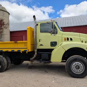 2000 Sterling L9500, (Has Wi Title)
