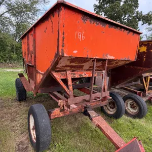 Orange Gravity Box