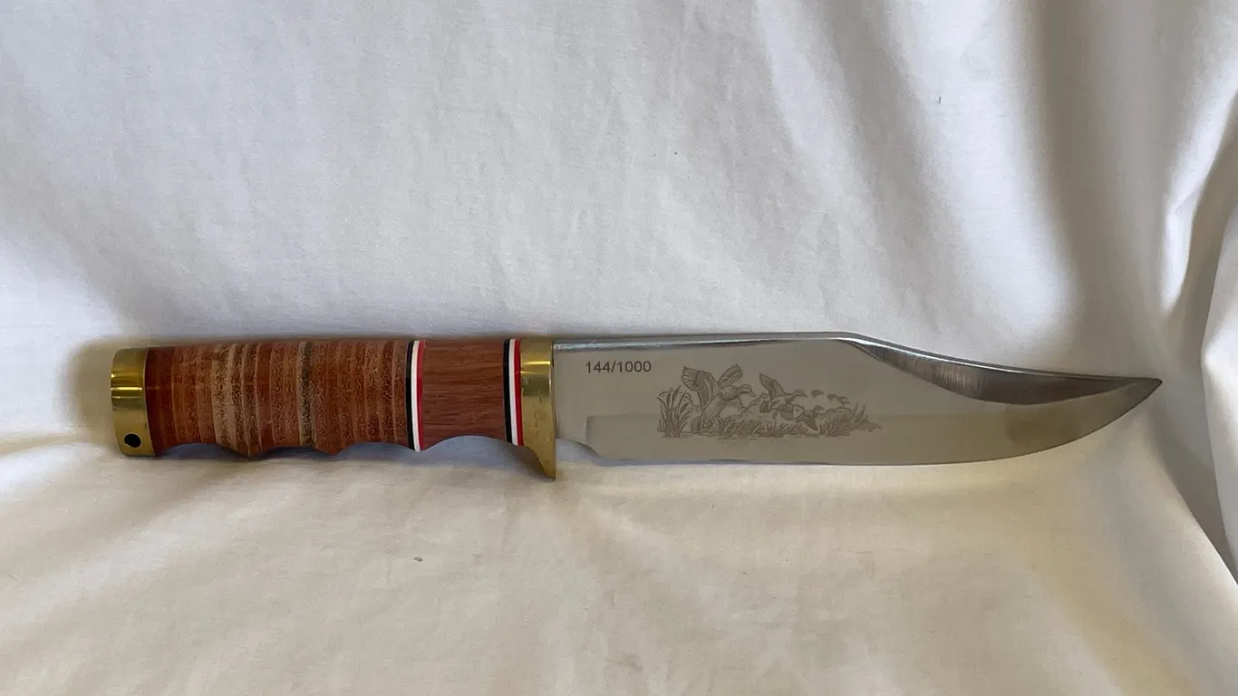 Ducks Unlimited Collectible Knife