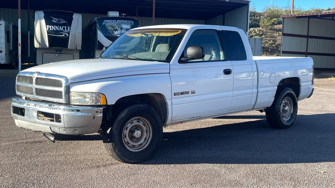 2001 Dodge Ram (Title in Delay)