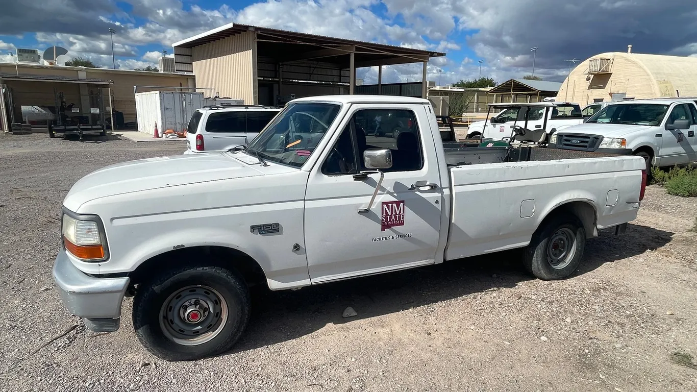 1995 Ford F-150 (Has NM Title)(Offsite at NMSU)
