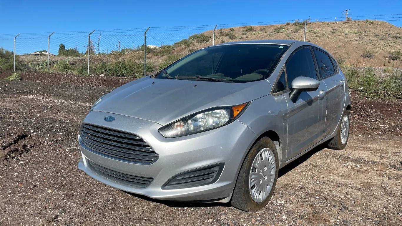 2016 Ford Fiesta Passenger Car (Title in Delay)