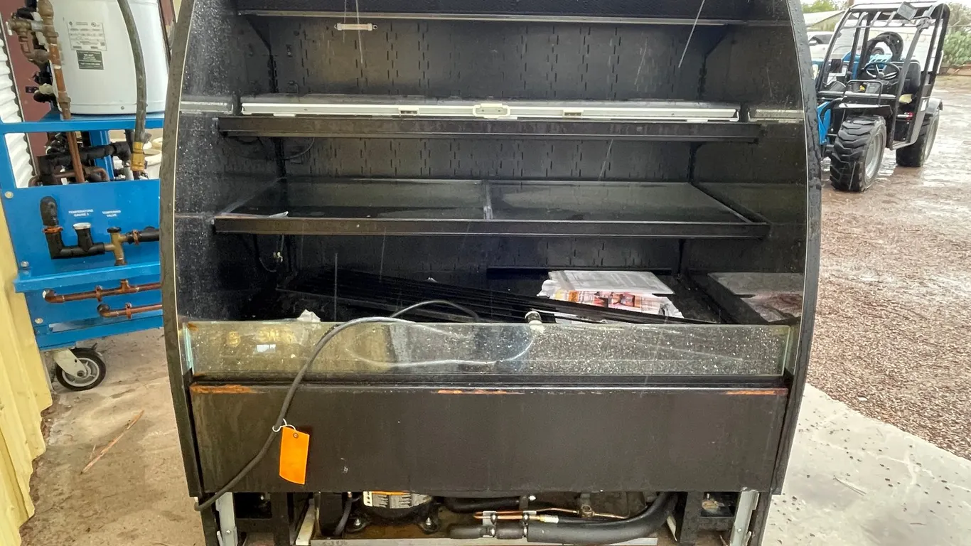 Refrigerated Bakery Merchandising Display