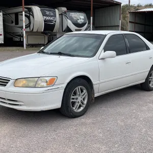 2001Toyota Camry (Title in Delay)