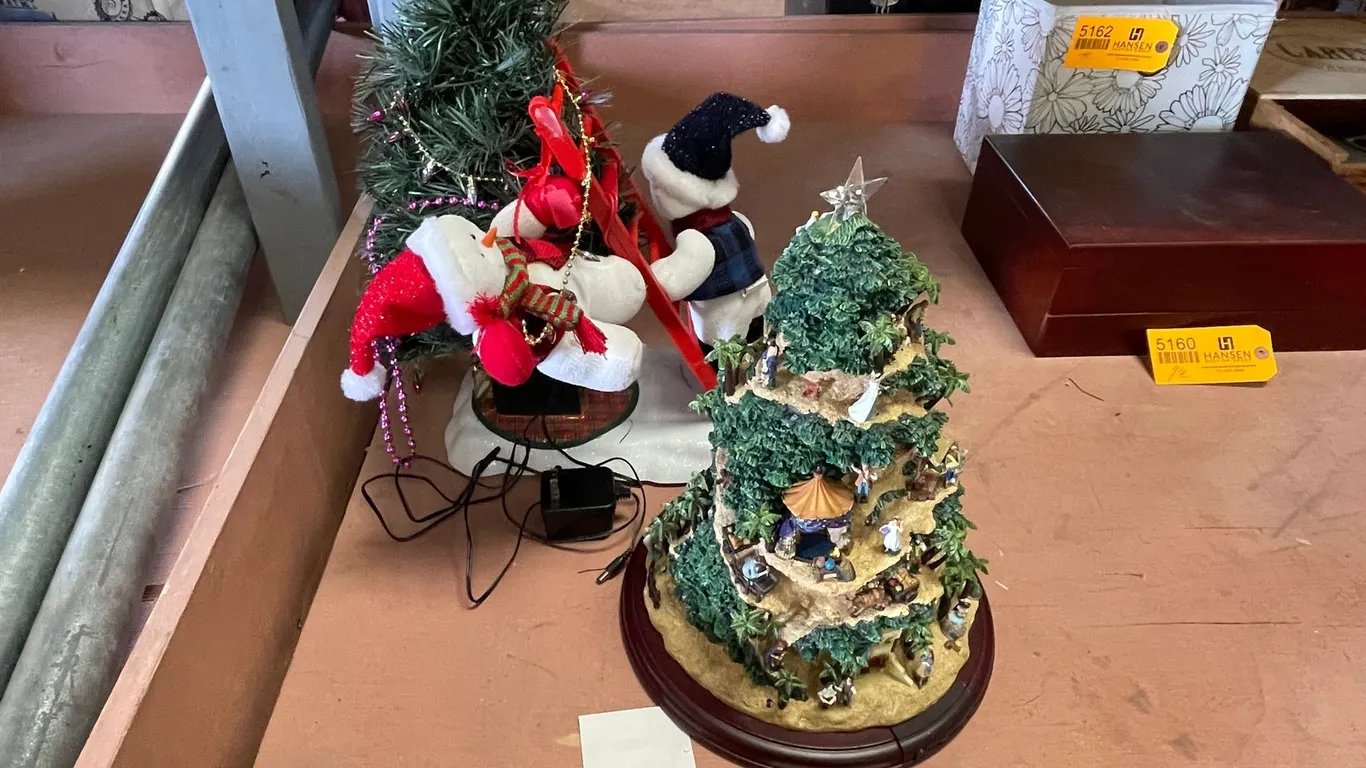 Christmas Decor Lot