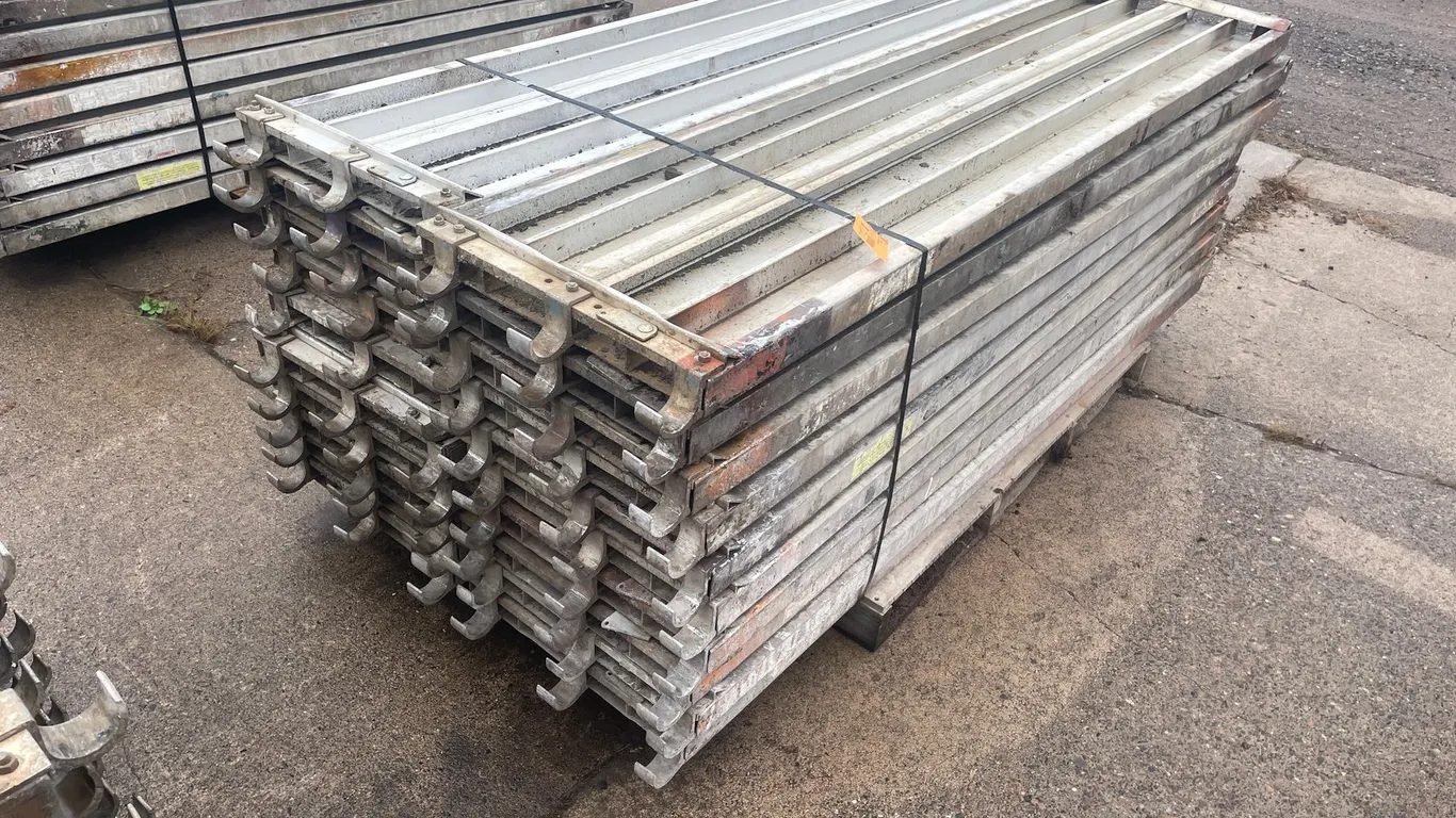 (20) Aluminum Scaffolding Planks
