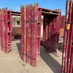 (20) Waco Style Walk Through Scaffolding Uprights