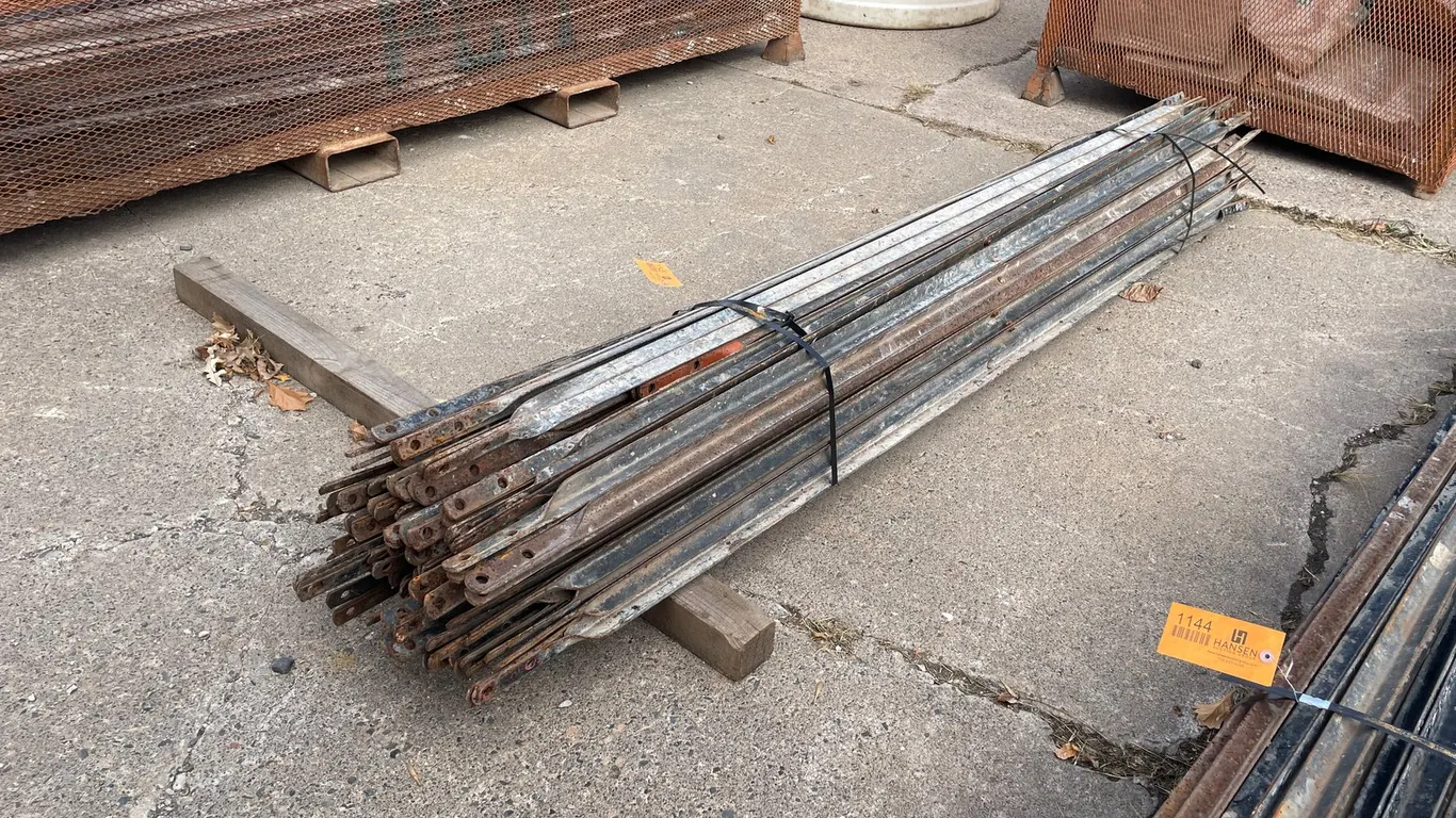 (50) Scaffolding Cross Supports