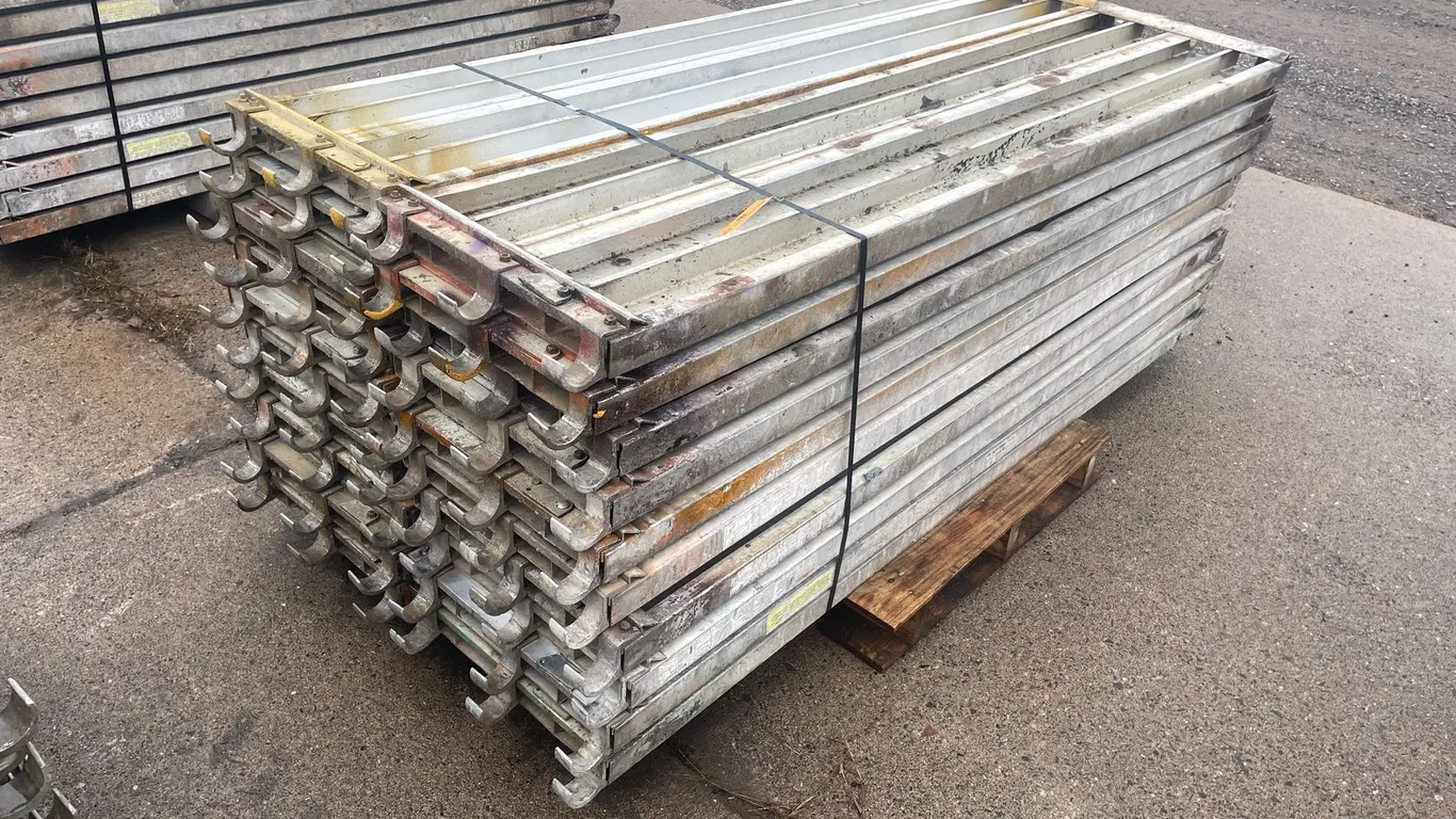(20) Aluminum Scaffolding Planks