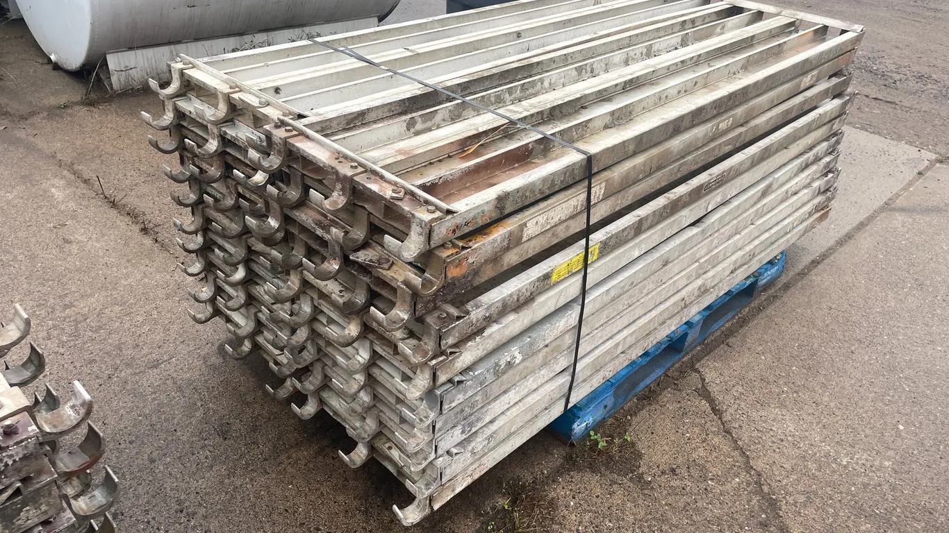 (20) Aluminum Scaffolding Planks