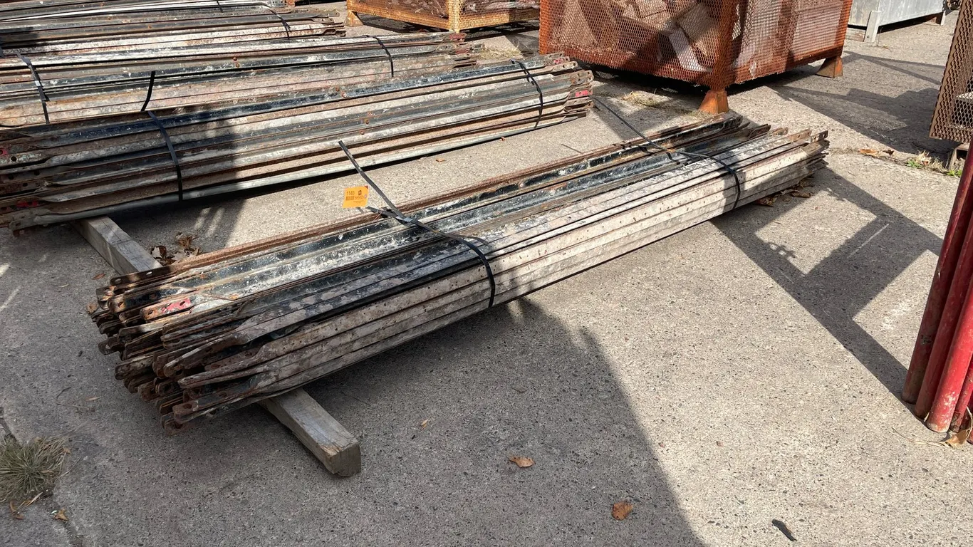 (50) Scaffolding Cross Supports