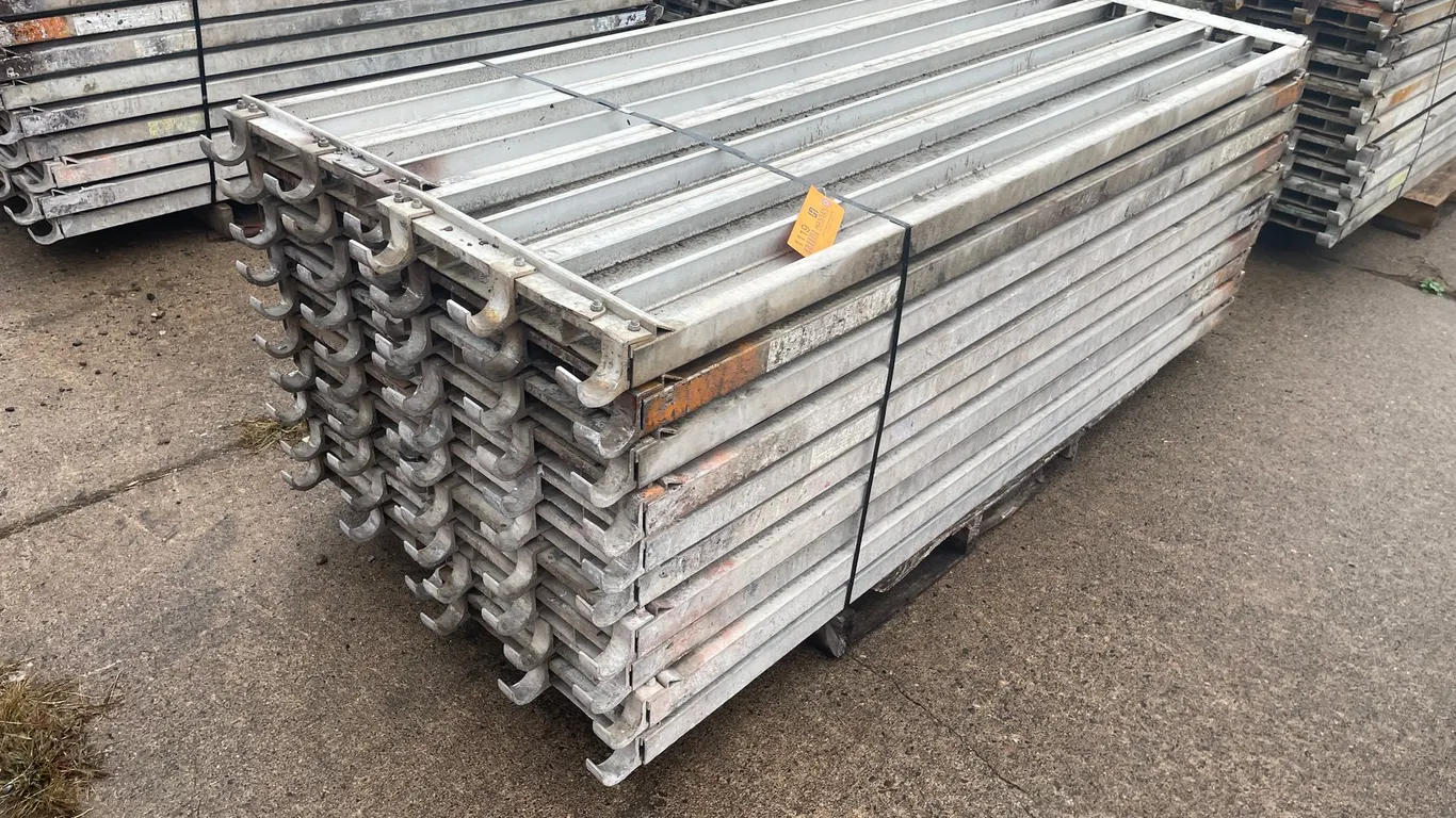 (20) Aluminum Scaffolding Planks
