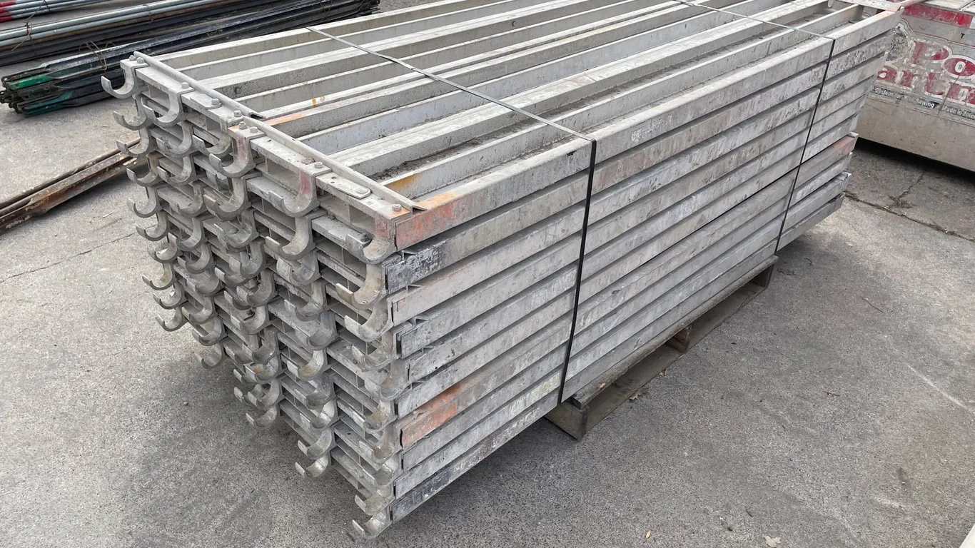 (20) Aluminum Scaffolding Planks