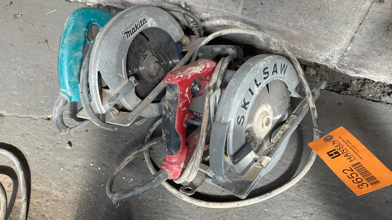 (2) Circular Saws