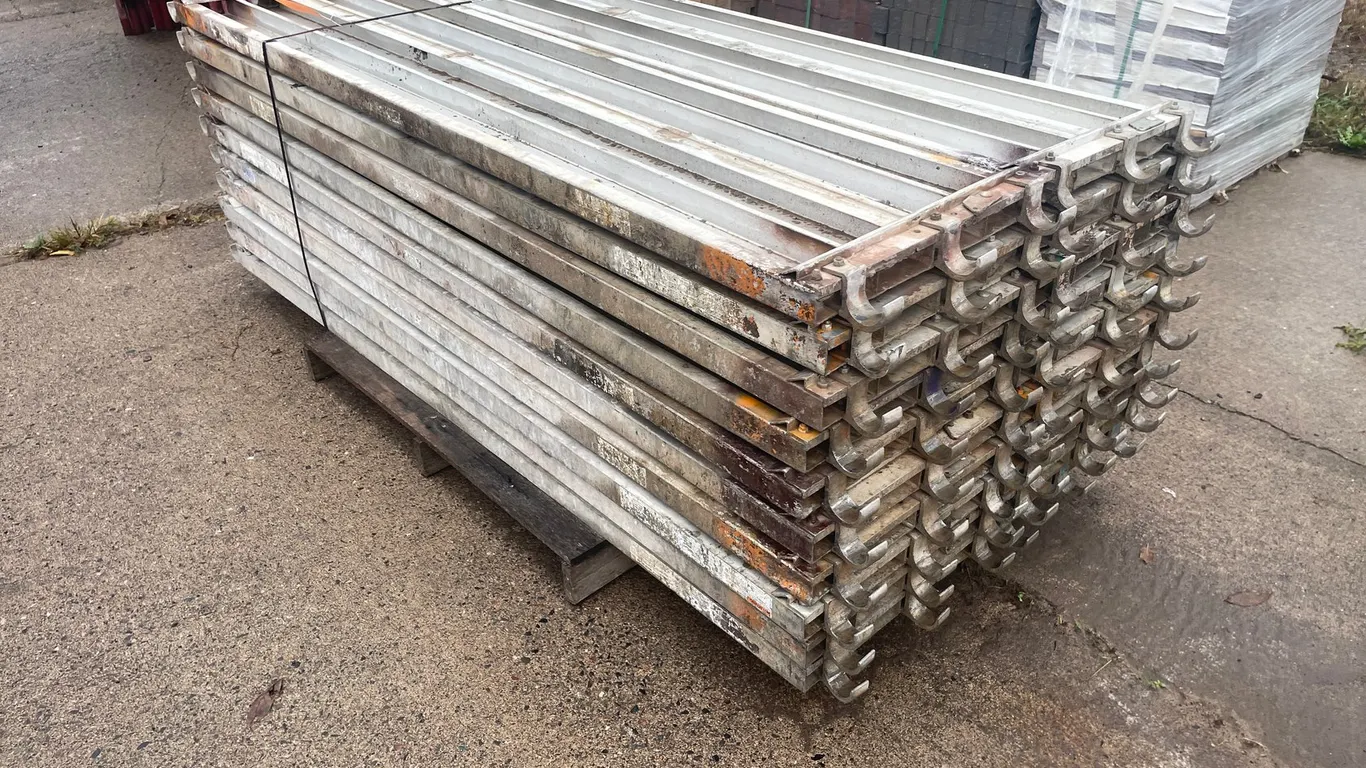 (20) Aluminum Scaffolding Planks