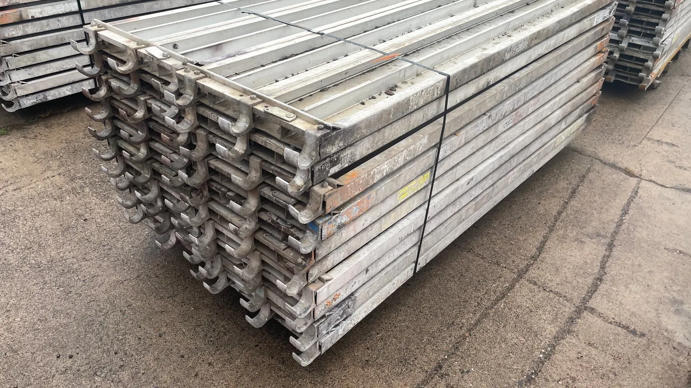 (20) Aluminum Scaffolding Planks