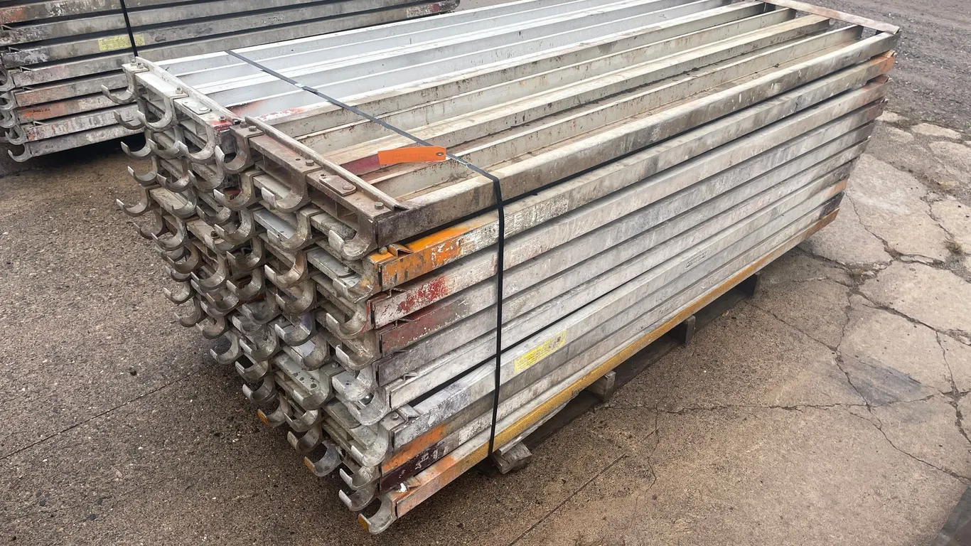 (20) Aluminum Scaffolding Planks