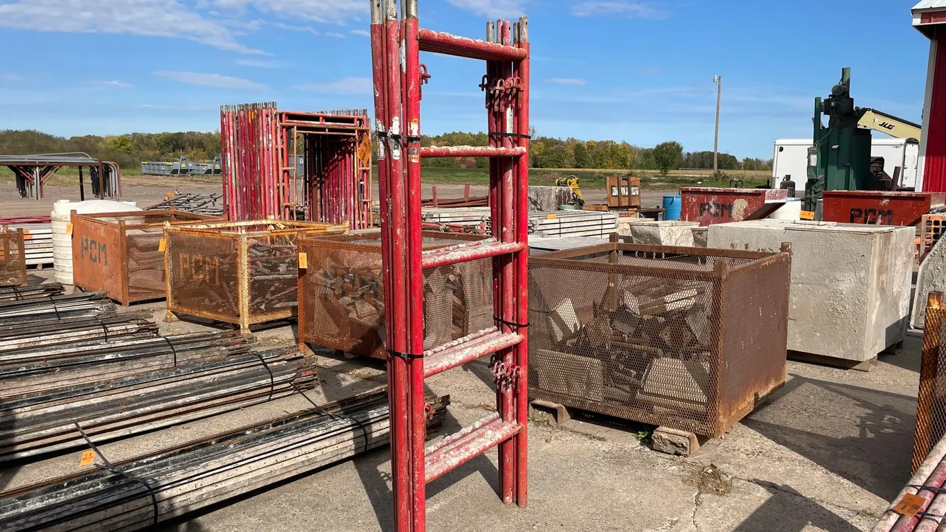 (5) Scaffolding Uprights