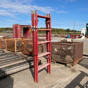 (5) Scaffolding Uprights
