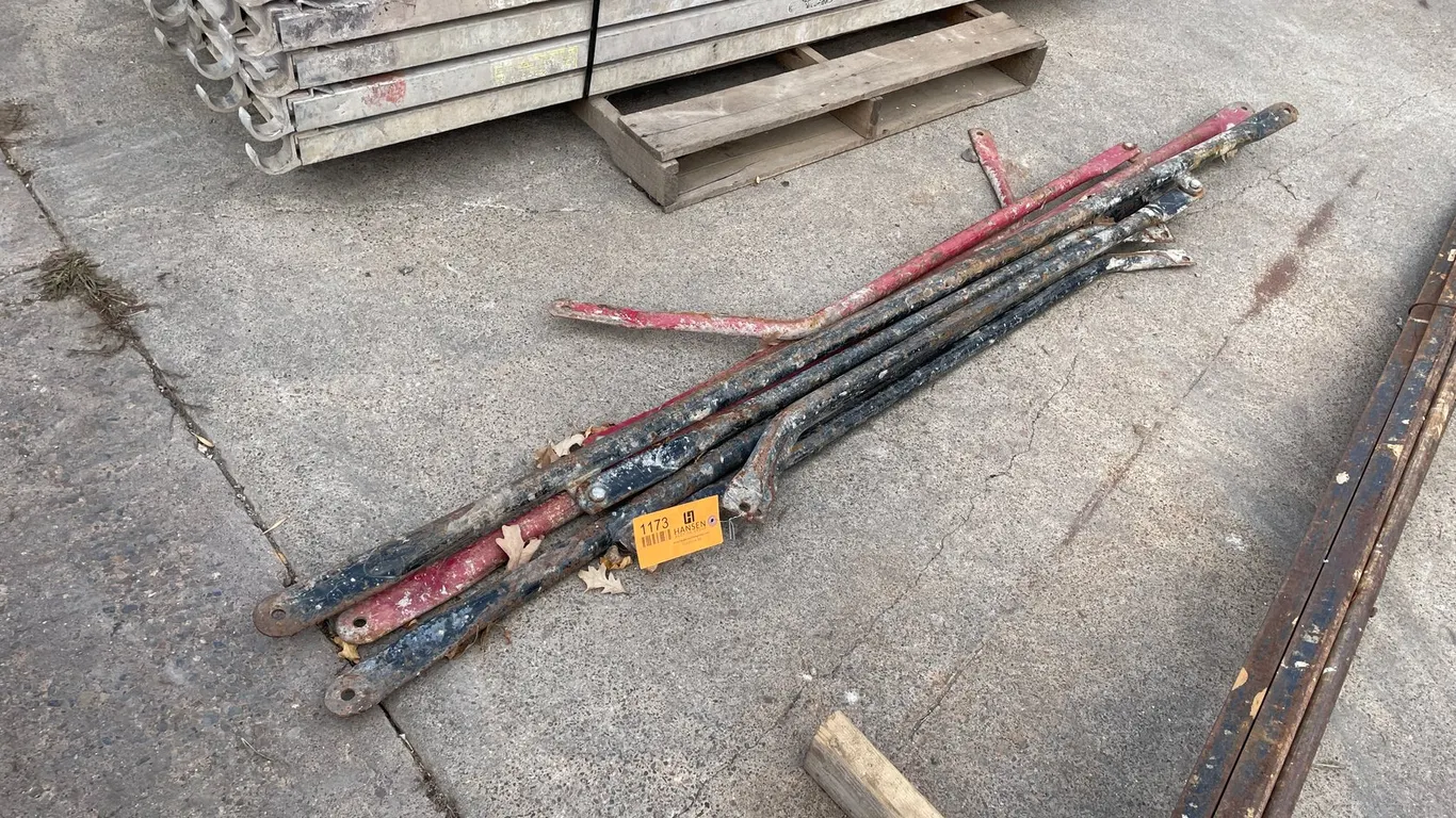 (4) Scaffolding Supports