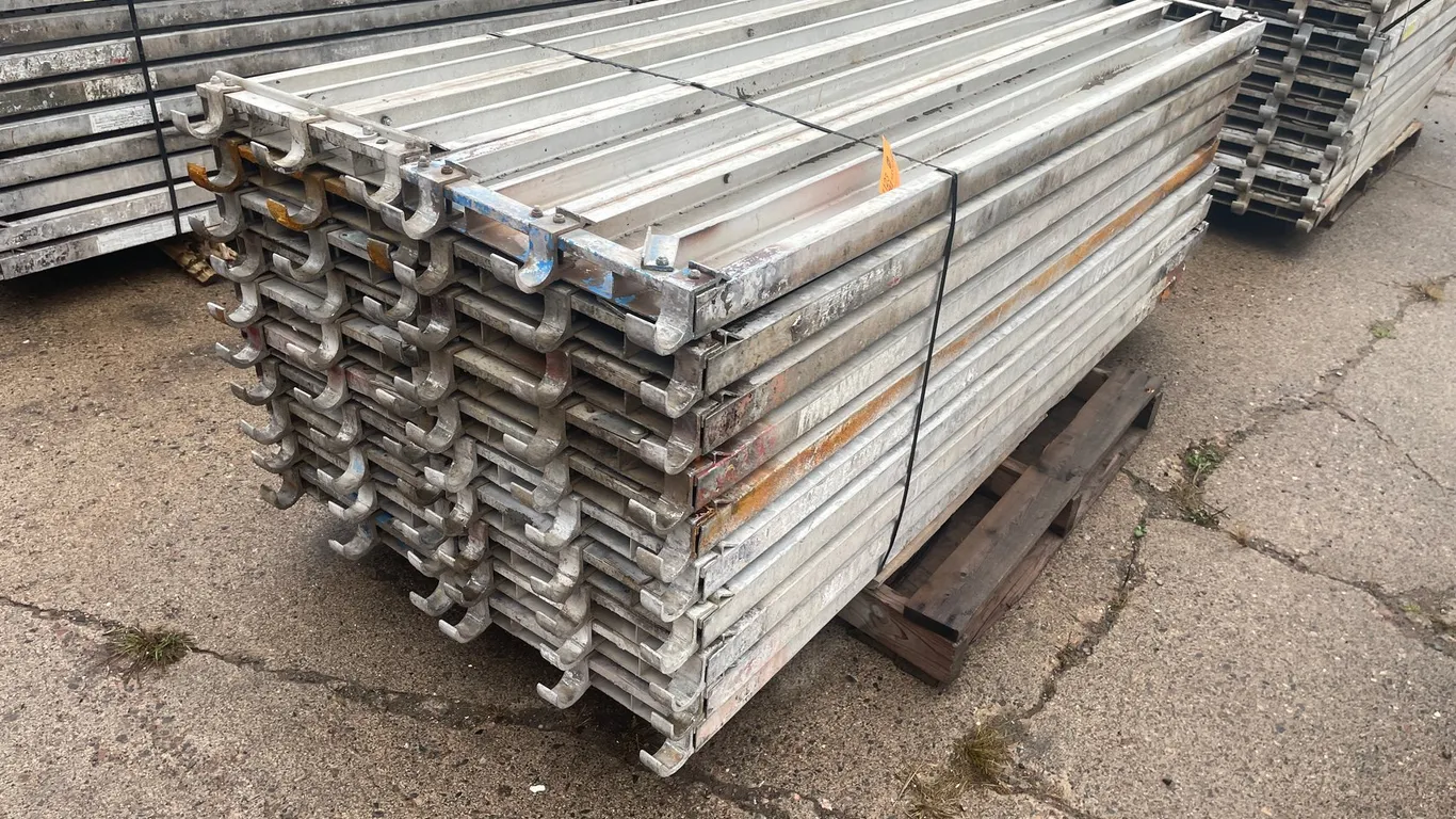 (20) Aluminum Scaffolding Planks
