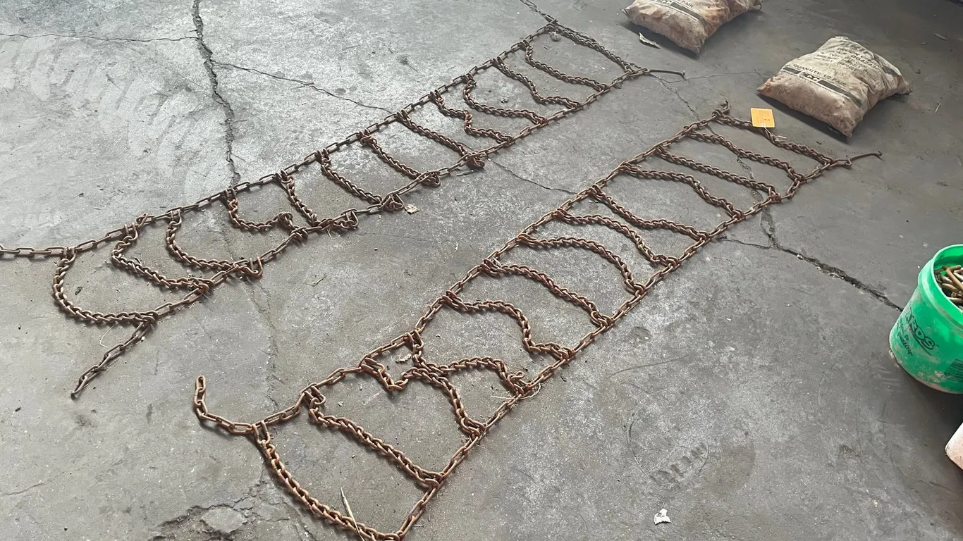 Semi Tire Chains
