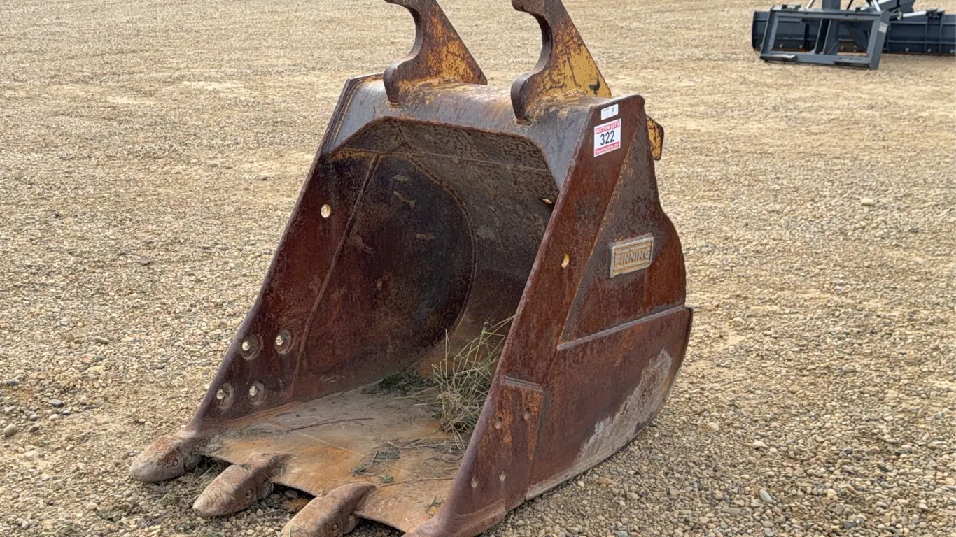3 FT. Excavator Digging Bucket with Replaceable Teeth