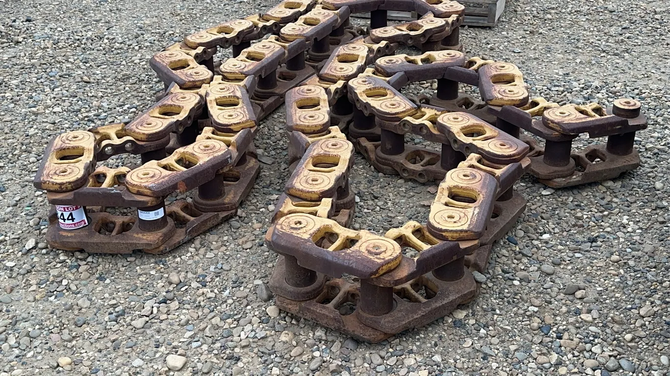 Caterpillar D6R Rails