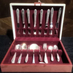 WM Rogers Sectional and Community Plate Silverplate Flatware Set in Box, Mixed Pieces