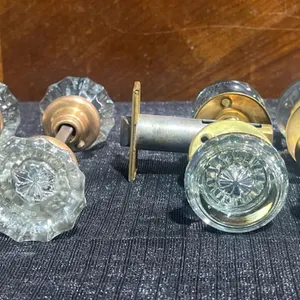 Dexter and Hollymade Vintage Glass and Brass Door Knobs, 4 Sets