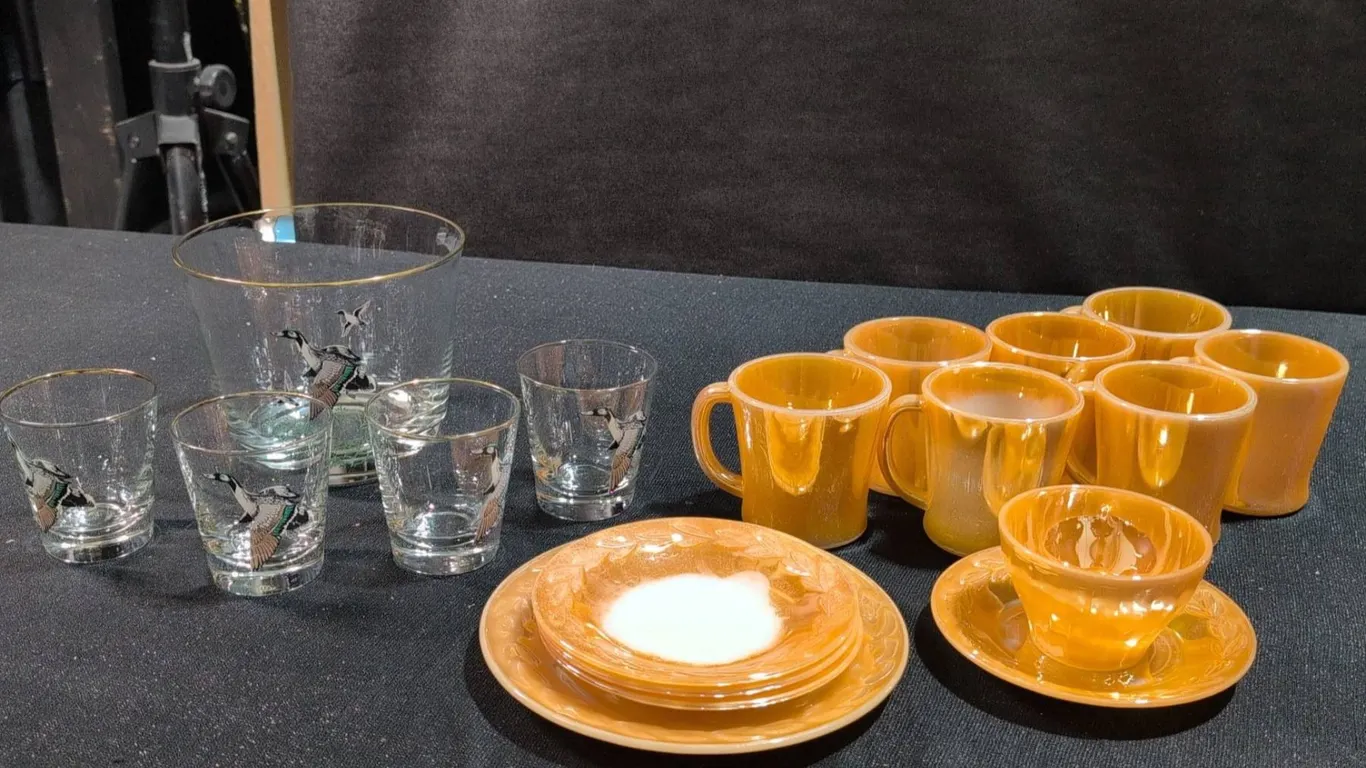 Lot Fire-King Peach Lustreware and Duck Motif Glassware Set