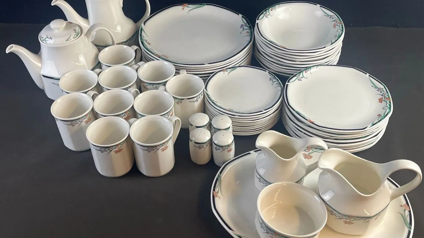 Royal Doulton Juno Fine China Dinnerware Set for 8, C1988, Floral Pattern, 40+ Pieces