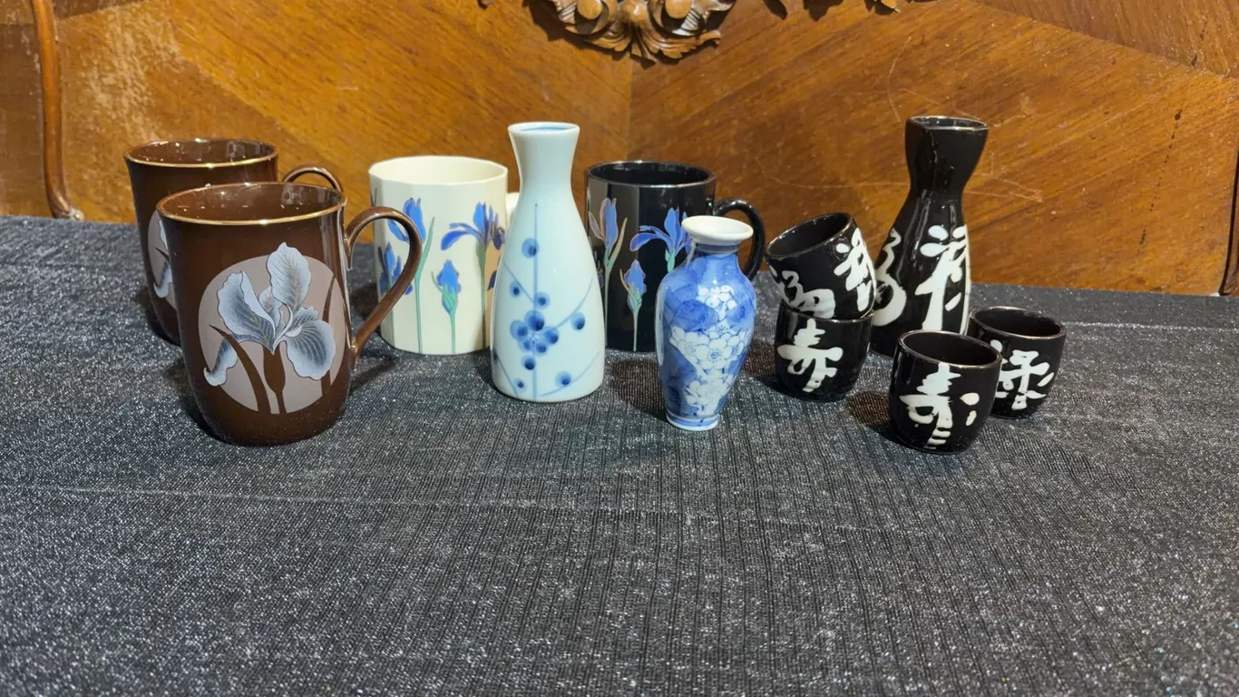 Japanese Themed Mugs and Sake Bottles with Floral and Calligraphy Designs, 10 Piecesq