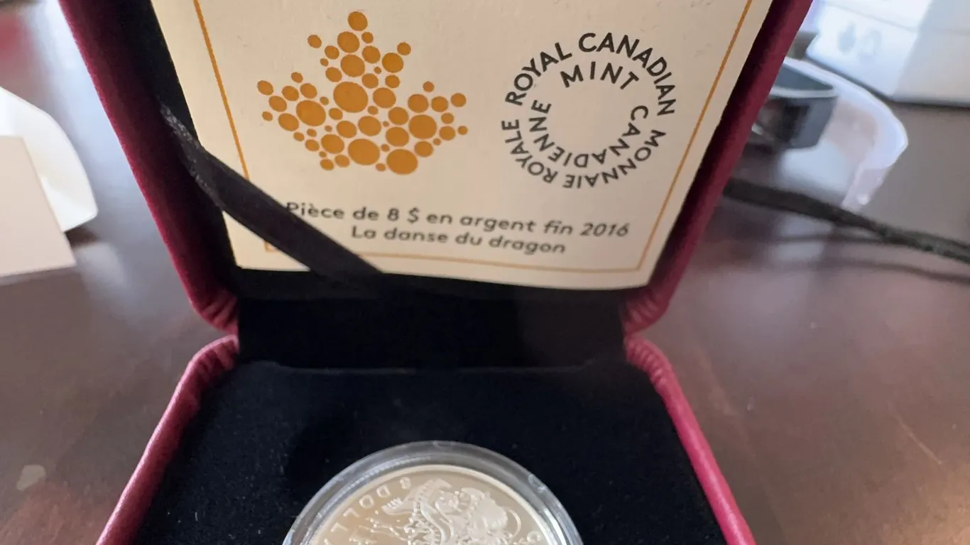 2016 $8 Fine Silver Coin Dragon Dance Royal Canadian Mint 99.99% Pure Silver