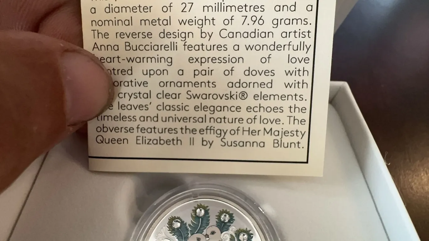 2016 $10 Fine Silver Coin Celebration of Love Royal Canadian Mint with Swarovski
