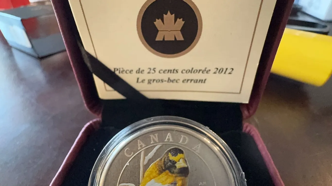 2012 Canadian 25-Cent Coloured Coin Evening Grosbeak with Case