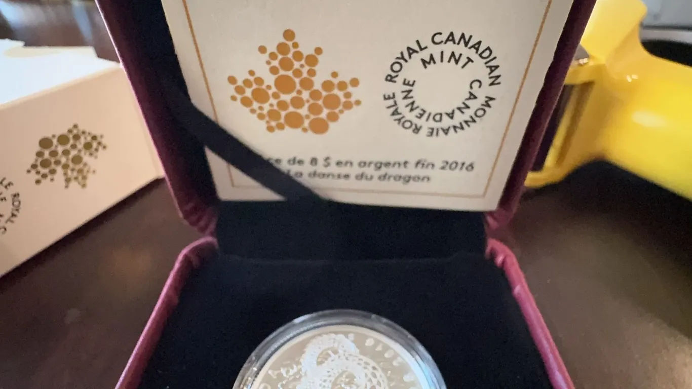 2016 $8 Fine Silver Coin Dragon Dance Royal Canadian Mint 27mm 99.99% Silver