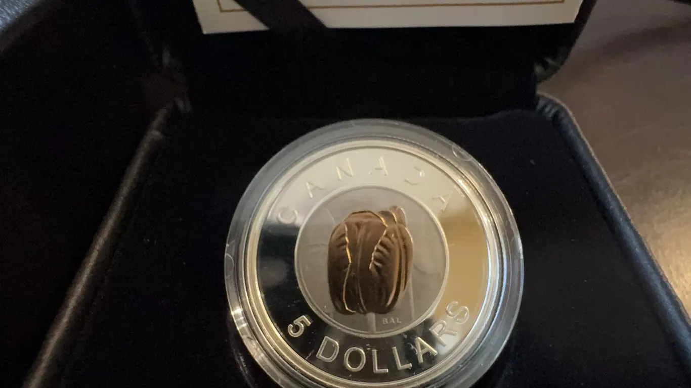 2014 Royal Canadian Mint $5 Fine Silver Coin Flowers in Canada - Tulip Niobium Core