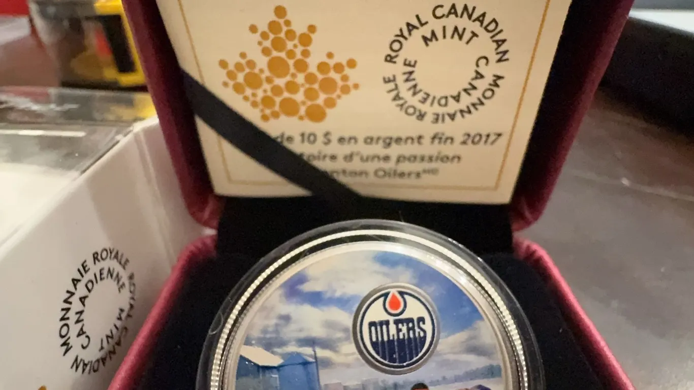 2017 $10 Fine Silver Coin Passion to Play Edmonton Oilers Royal Canadian Mint