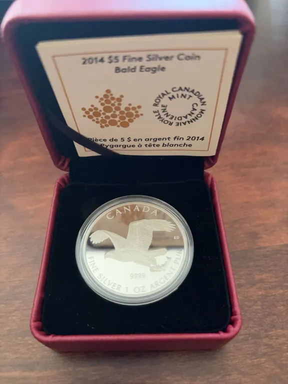 2014 Royal Canadian Mint $5 Fine Silver Coin Bald Eagle 1 oz