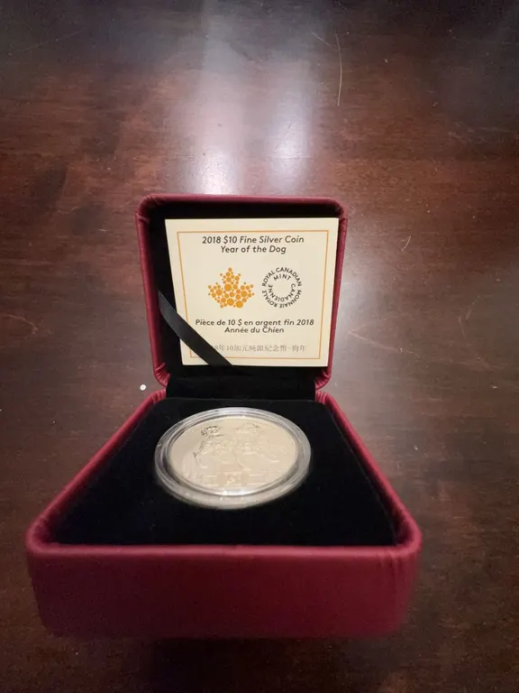 2018 $10 Fine Silver Coin Year of the Dog Royal Canadian Mint in Case